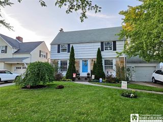 206 Willow Breeze Road, Tonawanda, NY 14223