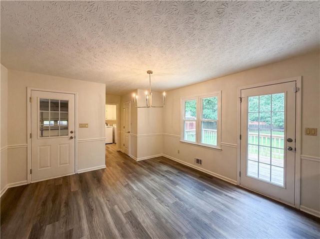 150 Wyonia Way, Fayetteville, GA 30215