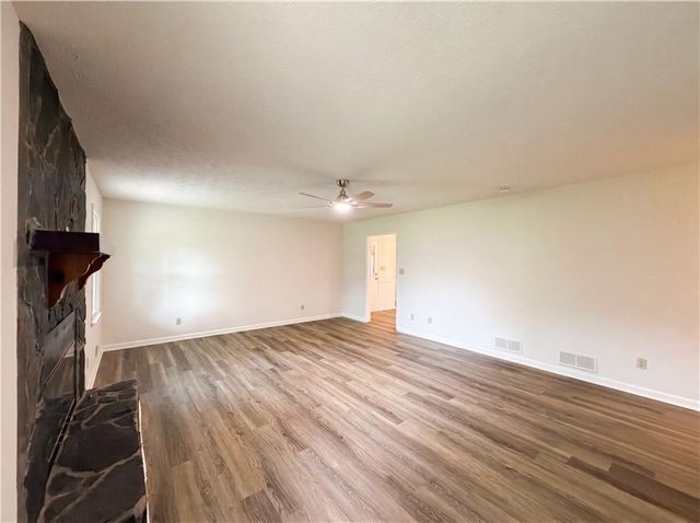 150 Wyonia Way, Fayetteville, GA 30215