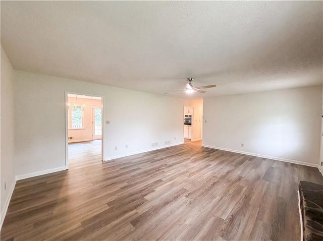 150 Wyonia Way, Fayetteville, GA 30215
