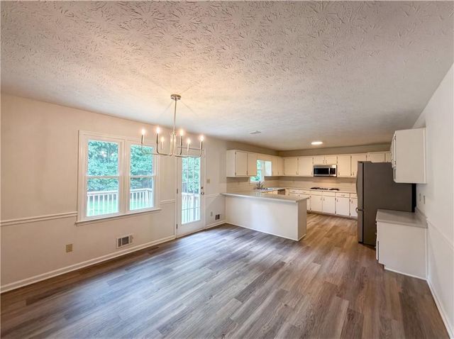 150 Wyonia Way, Fayetteville, GA 30215