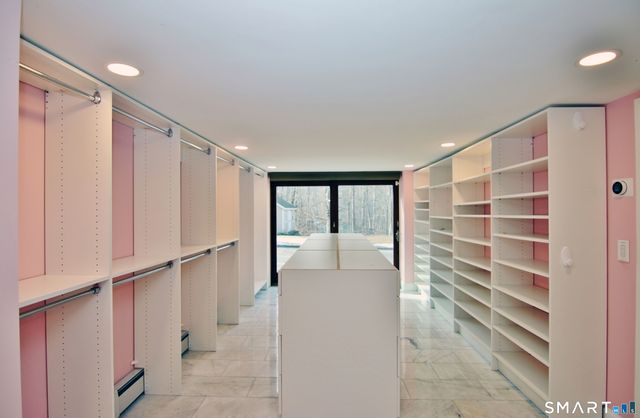 37 Glen Avenue, Norwalk, CT 06850