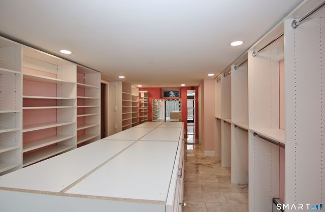 37 Glen Avenue, Norwalk, CT 06850