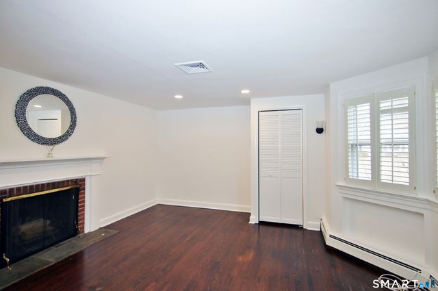 37 Glen Avenue, Norwalk, CT 06850