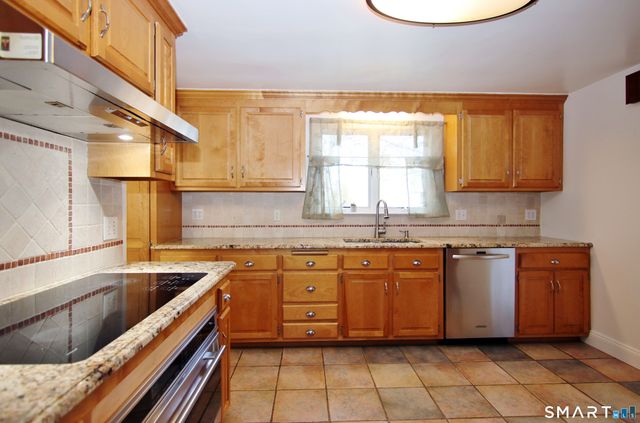 37 Glen Avenue, Norwalk, CT 06850