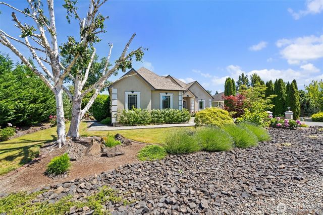 153 Newaukum Village Drive, Chehalis, WA 98532