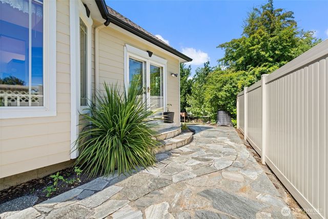 153 Newaukum Village Drive, Chehalis, WA 98532