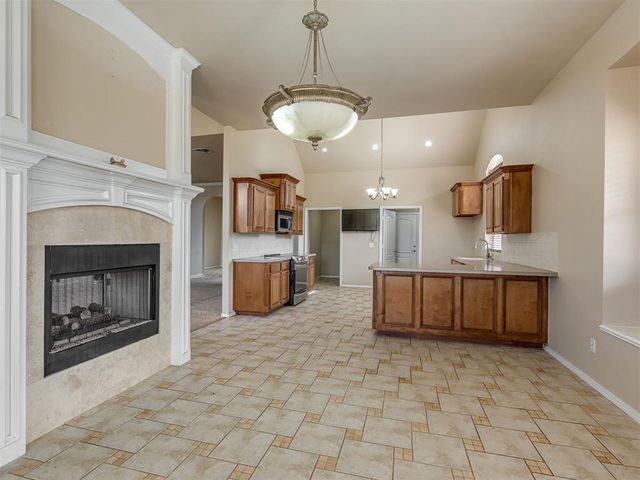 2365 Elm Tree Lane, Blanchard, OK 73010
