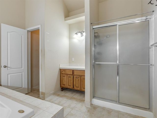 2365 Elm Tree Lane, Blanchard, OK 73010