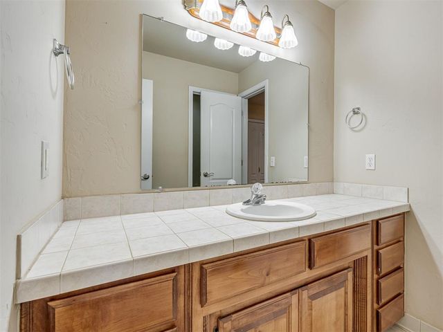 2365 Elm Tree Lane, Blanchard, OK 73010