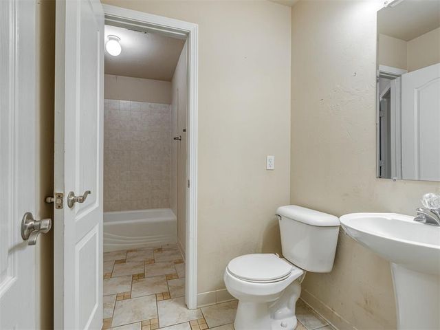 2365 Elm Tree Lane, Blanchard, OK 73010