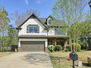 653 Royal Crest Court, Canton, GA 30115