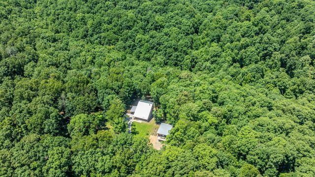 1095 Overlook Trl, Kingston Springs, TN 37082