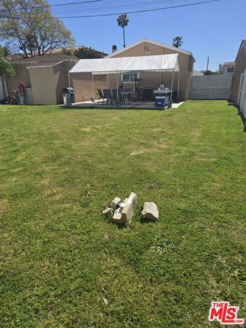 8464 Byrd Avenue, Inglewood, CA 90305