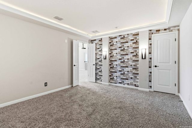 8642 Silent Crk, San Antonio, TX 78255