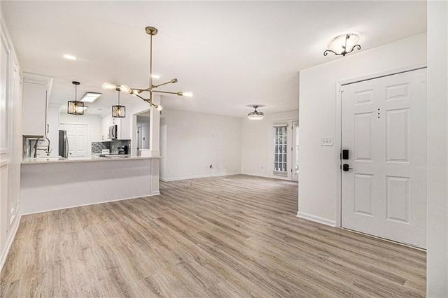502 Brighton Point, Atlanta, GA 30328