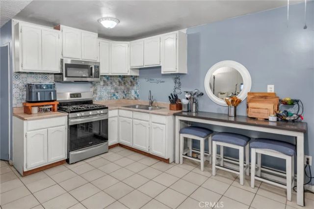 3365 Santa Fe 17, Long Beach, CA 90810