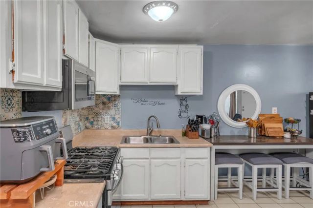 3365 Santa Fe 17, Long Beach, CA 90810