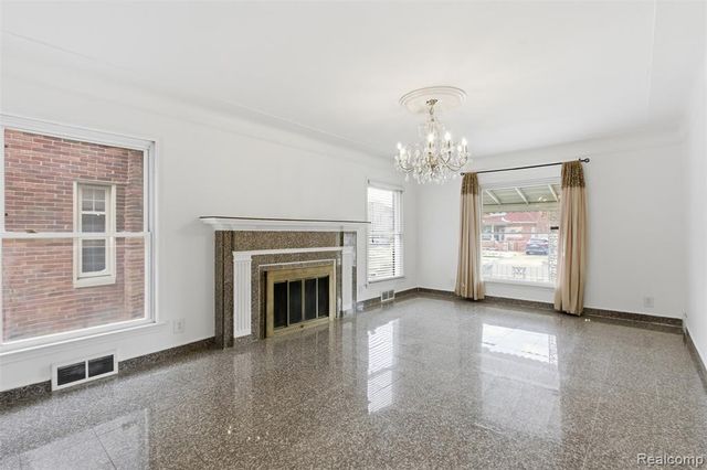 7758 Reuter Street, Dearborn, MI 48126