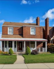 7758 Reuter Street, Dearborn, MI 48126