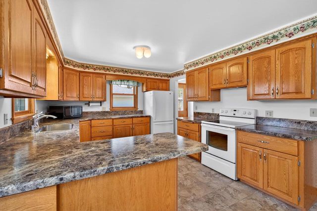 2101 WELHOUSE DRIVE, Kaukauna, WI 54130