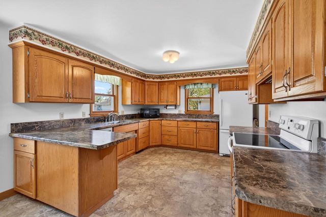2101 WELHOUSE DRIVE, Kaukauna, WI 54130