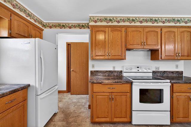 2101 WELHOUSE DRIVE, Kaukauna, WI 54130