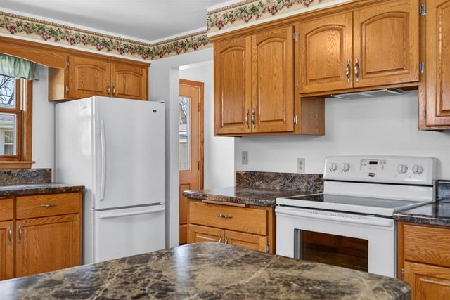 2101 WELHOUSE DRIVE, Kaukauna, WI 54130