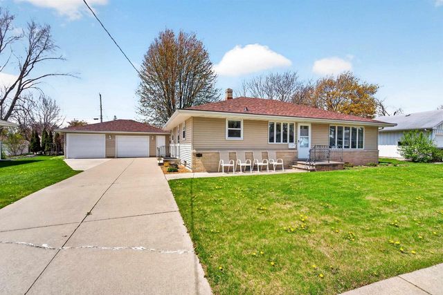 2101 WELHOUSE DRIVE, Kaukauna, WI 54130