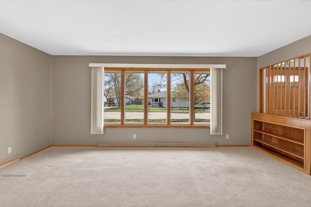 2101 WELHOUSE DRIVE, Kaukauna, WI 54130