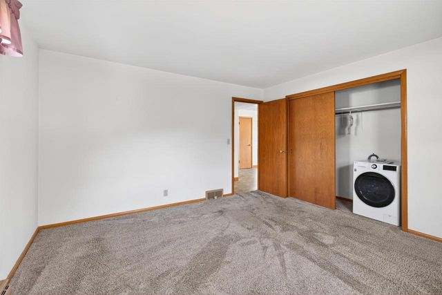 2101 WELHOUSE DRIVE, Kaukauna, WI 54130