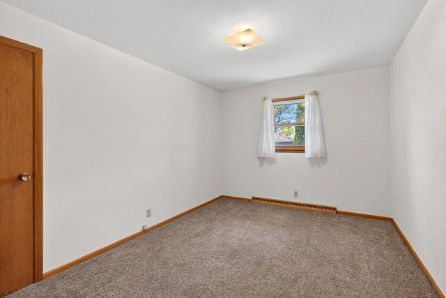 2101 WELHOUSE DRIVE, Kaukauna, WI 54130