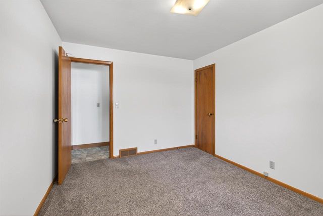 2101 WELHOUSE DRIVE, Kaukauna, WI 54130