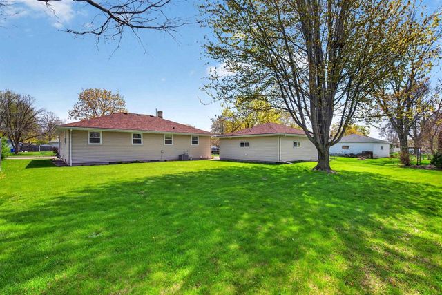2101 WELHOUSE DRIVE, Kaukauna, WI 54130