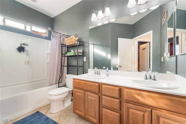 4509 Shadow Dreams Street, Las Vegas, NV 89130