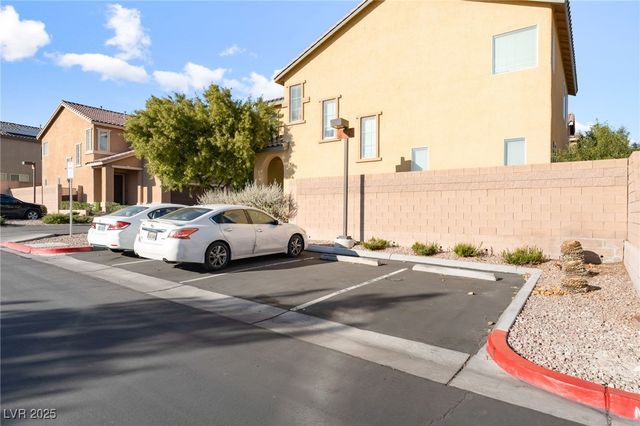 4509 Shadow Dreams Street, Las Vegas, NV 89130