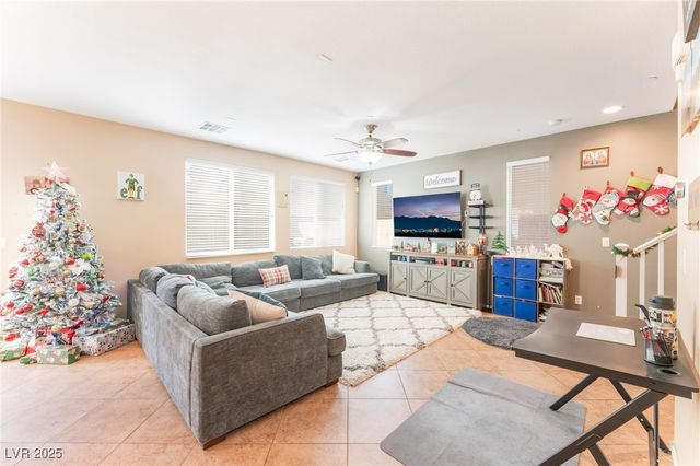 4509 Shadow Dreams Street, Las Vegas, NV 89130