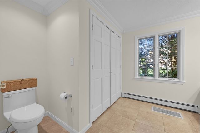 14 Mctaggart St, Westborough, MA 01581