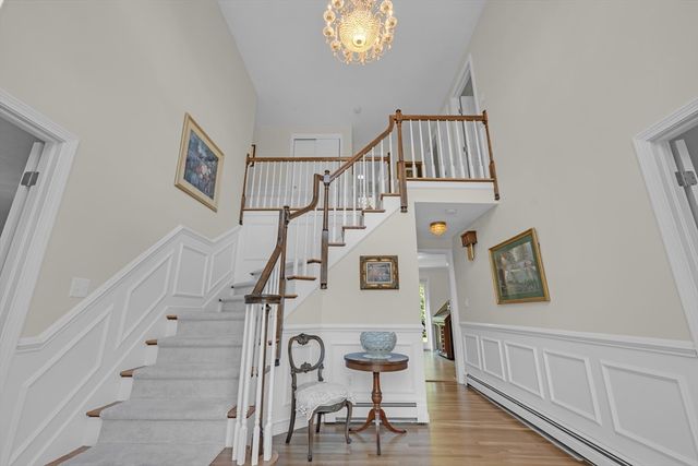 14 Mctaggart St, Westborough, MA 01581