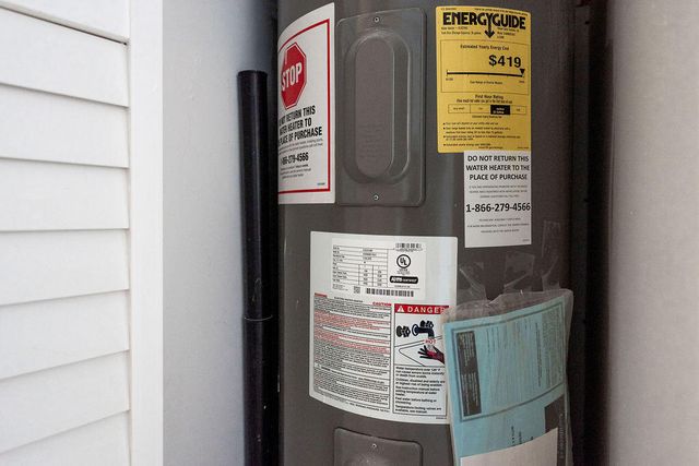 2739 Dudley Drive E, West Palm Beach, FL 33415