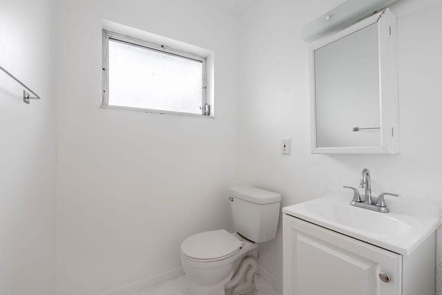 2739 Dudley Drive E, West Palm Beach, FL 33415