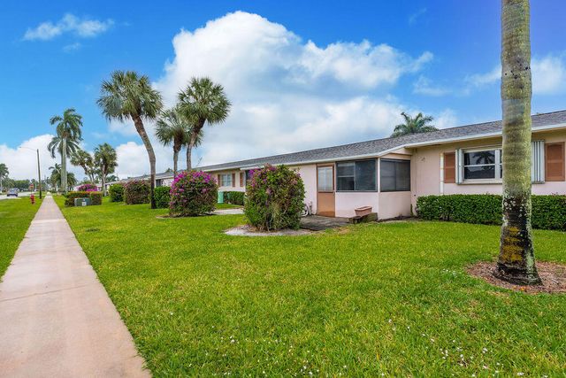 2739 Dudley Drive E, West Palm Beach, FL 33415