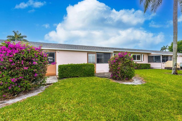 2739 Dudley Drive E, West Palm Beach, FL 33415