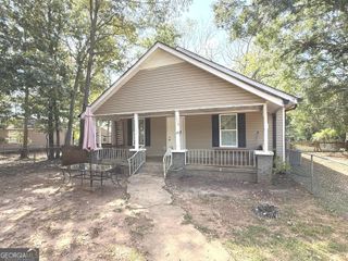 1006 West College Street Extension, Griffin, GA 30224
