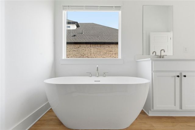 1021 Thornwood Place, Bentonville, AR 72713