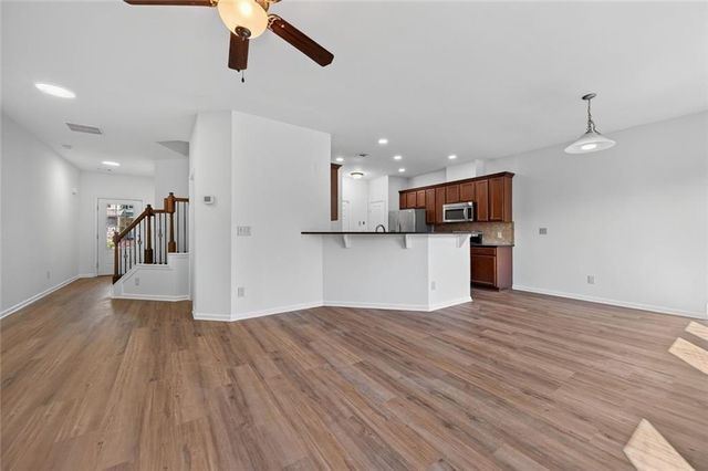 5999 Cobblestone Creek Trail, Mableton, GA 30126