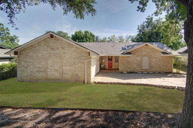 5322 Westminster Court S, Fort Worth, TX 76133