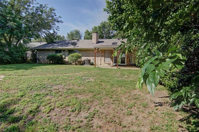 5322 Westminster Court S, Fort Worth, TX 76133