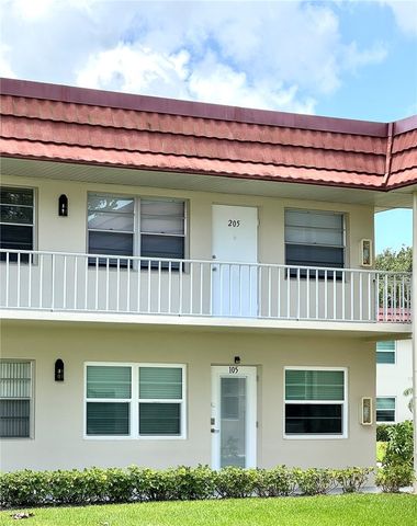 61 Woodland Drive 205, Vero Beach, FL 32962