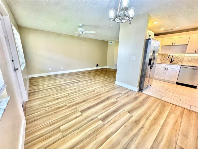 61 Woodland Drive 205, Vero Beach, FL 32962